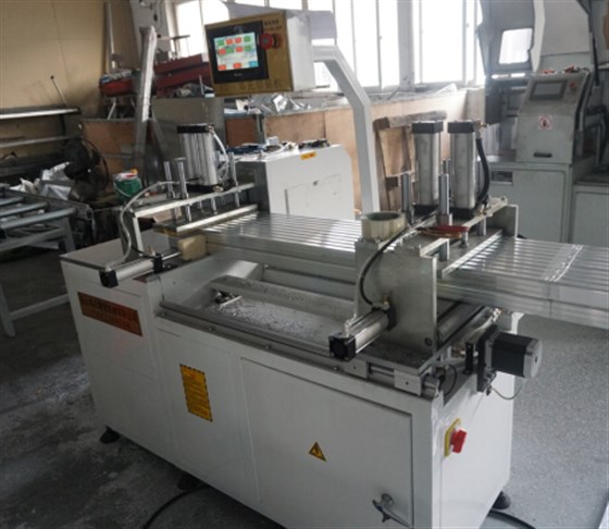 鋁材切割機 鋁材切割機